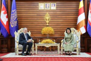 ឯកអគ្គរដ្ឋទូតកាណាដាប្រចាំនៅកម្ពុជាសម្តែងក្តីបារម្ភ និងបានតាមដានដោយយកចិត្តទុកដាក់ជាខ្លំាង ចំពោះការផ្ទុះសង្រ្គាមតាមព្រំដែនកម្ពុជា-ថៃ